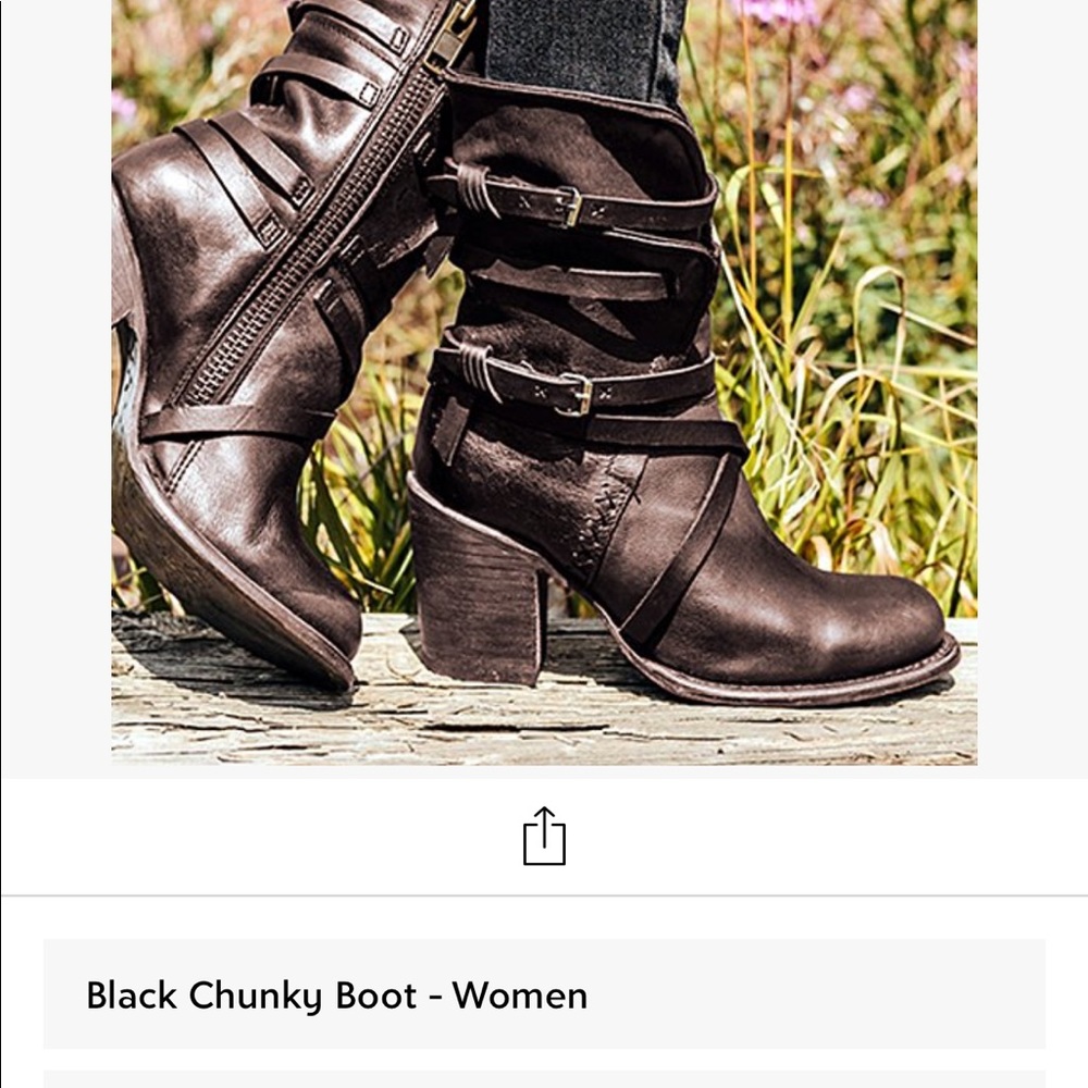 Black boots SIZE 9